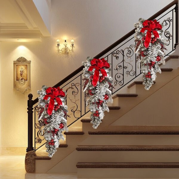 1pc Prelit Artificial Christmas Teardrop Swag, Christmas Swag Wreaths for Stair Railing Wall Window Xmas Decor with Pine Needles and Red Berries - 图片 4