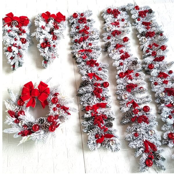 1pc Festive Christmas Garland Door Hanging - Artificial Snow Flocked Vine with Red Berries and Ornaments, Plastic and Rattan Holiday Wreath Decoration, No Feathers, Non-Electric - 图片 2